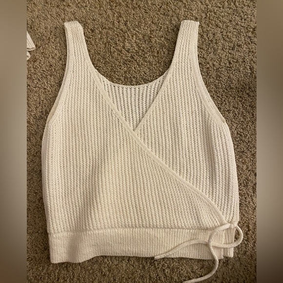 vince tank top - Picture 2 of 3